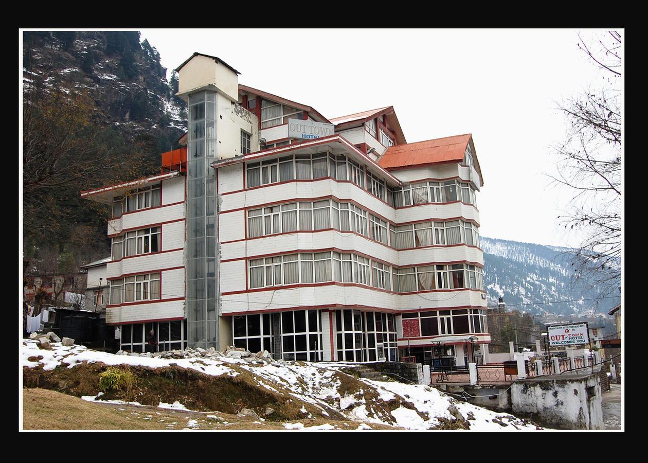 Hotel Out Town Манали Экстерьер фото